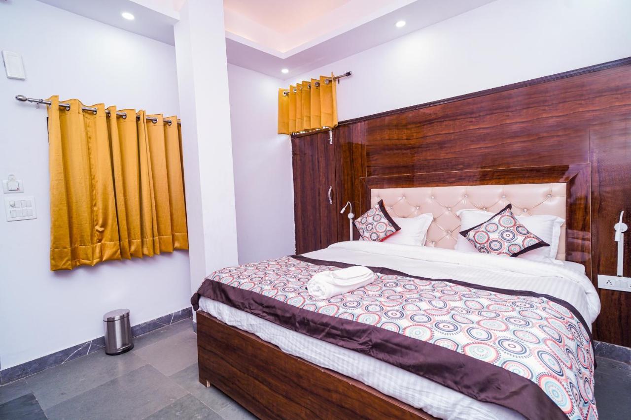 Golden Residency Hotel Új-Delhi Kültér fotó