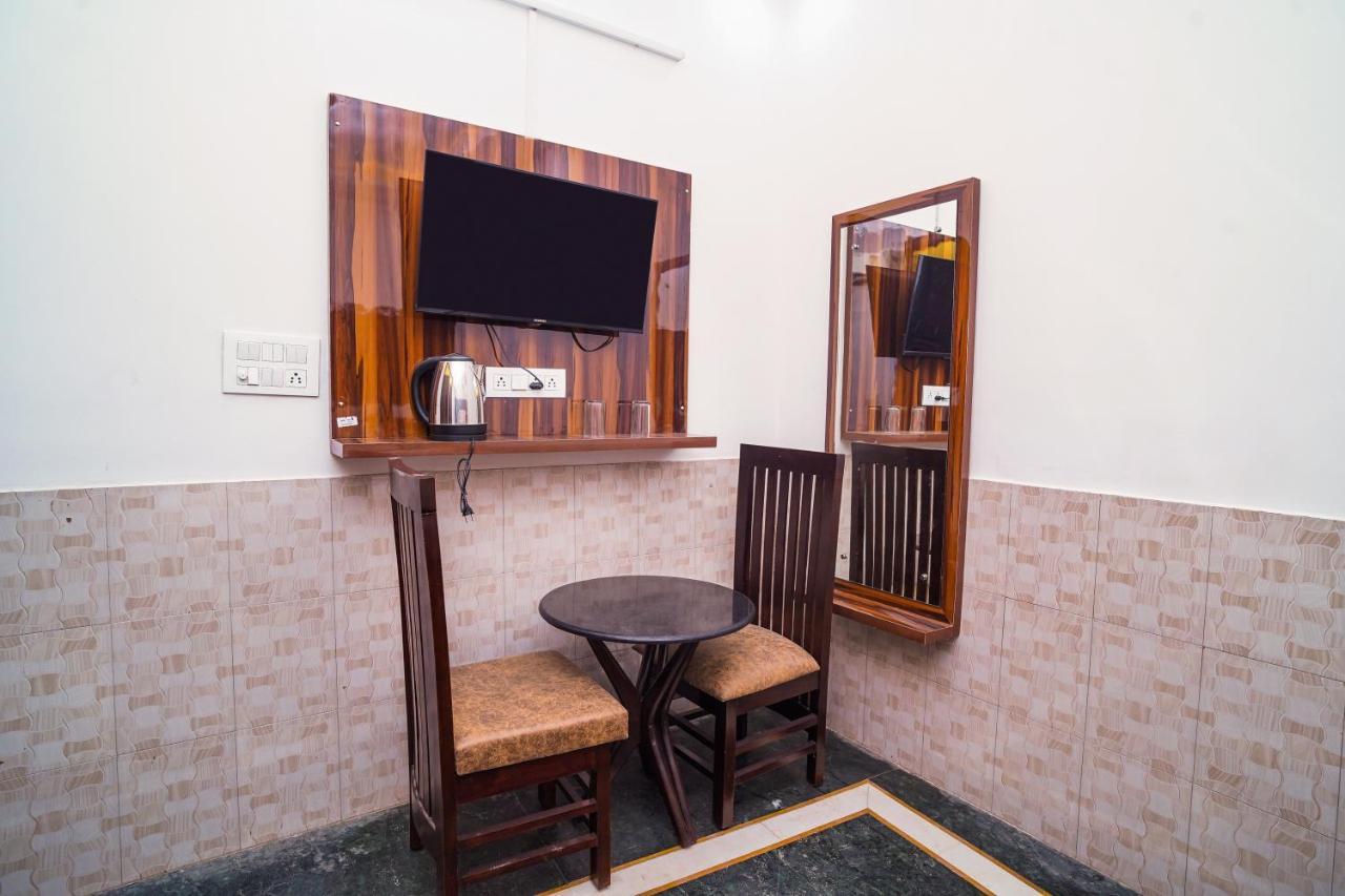 Golden Residency Hotel Új-Delhi Kültér fotó