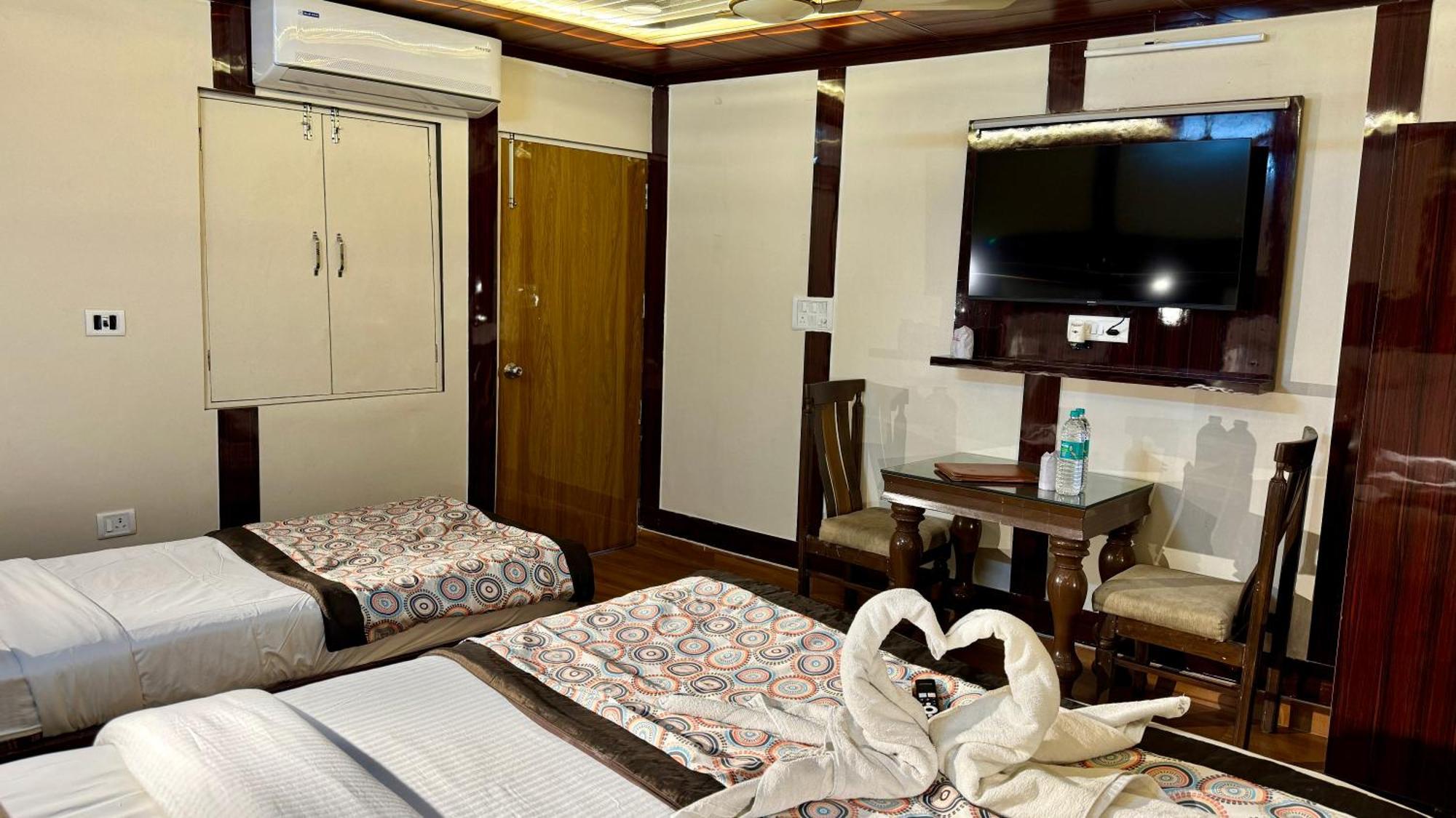 Golden Residency Hotel Új-Delhi Kültér fotó