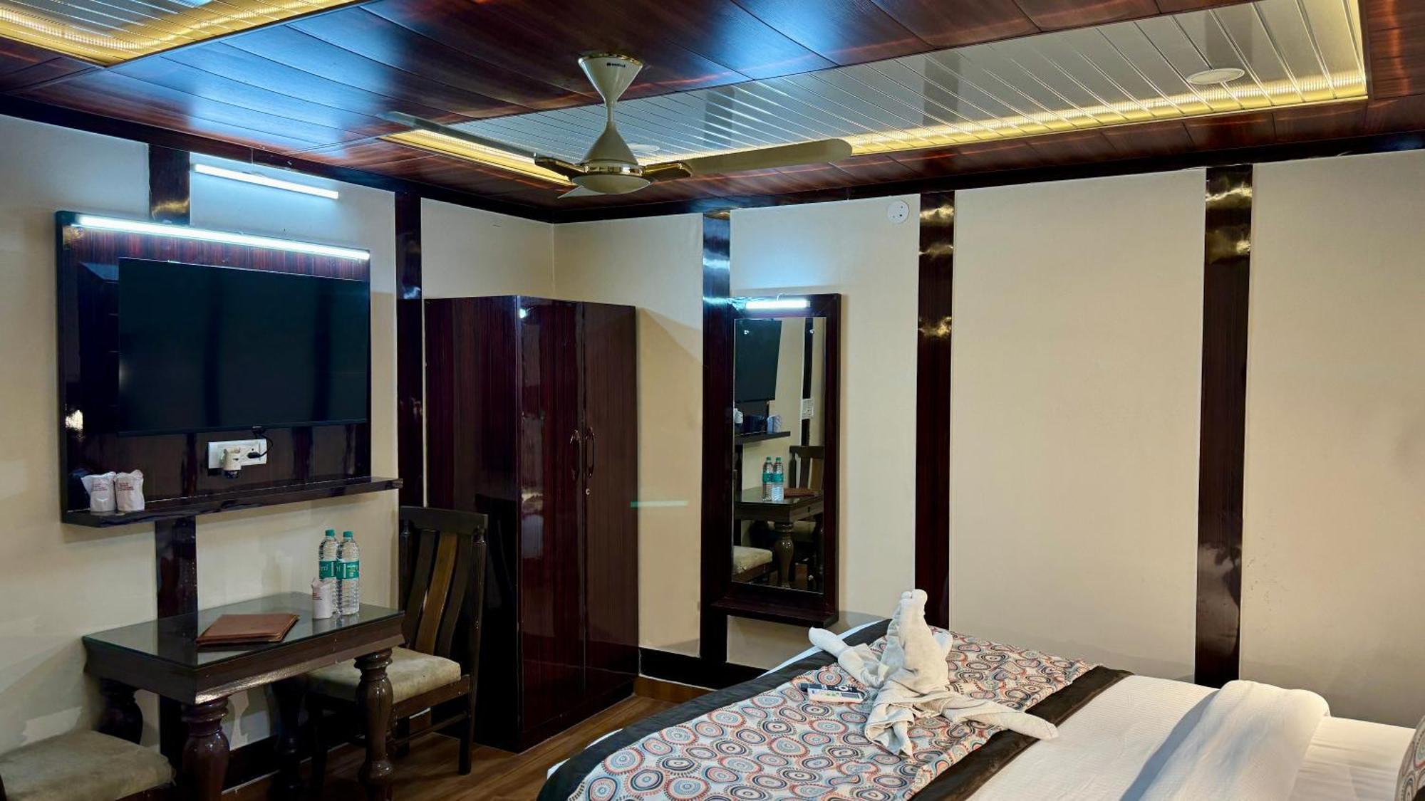 Golden Residency Hotel Új-Delhi Kültér fotó