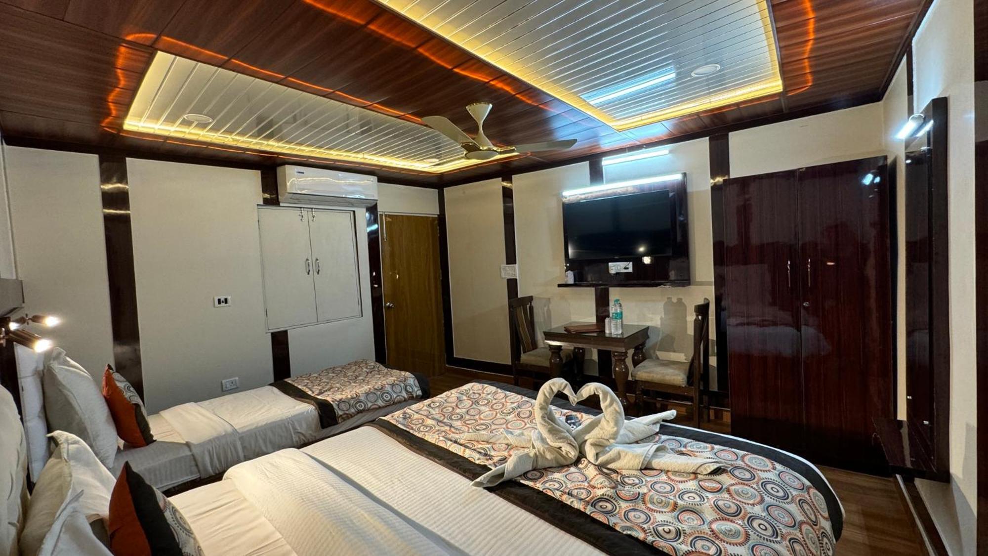 Golden Residency Hotel Új-Delhi Kültér fotó
