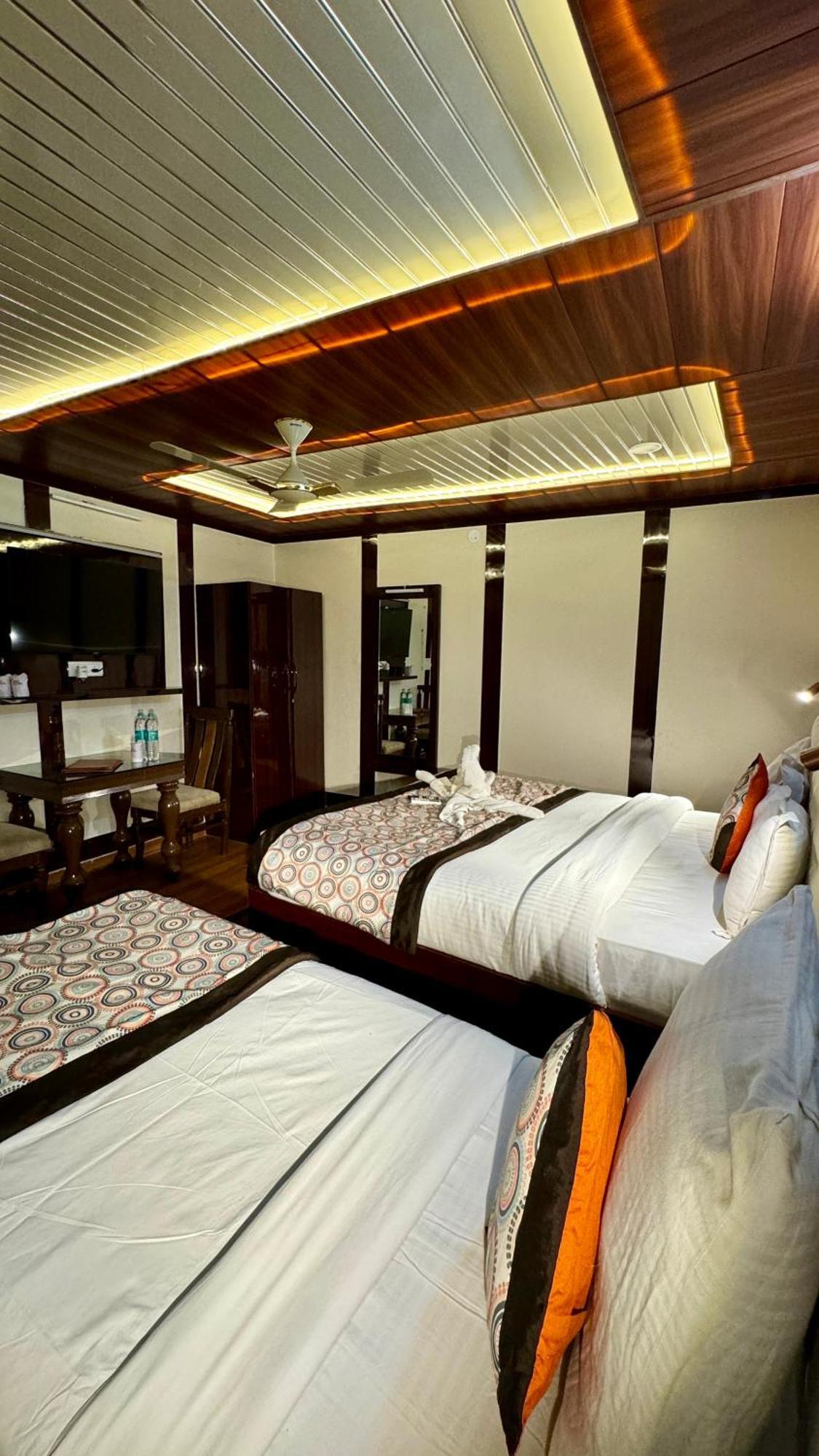 Golden Residency Hotel Új-Delhi Kültér fotó